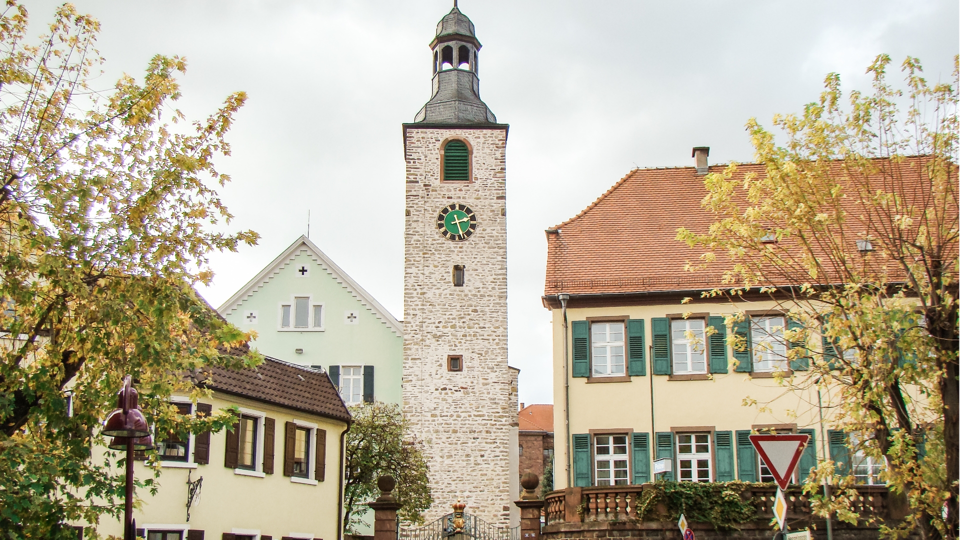 Blick auf den Schlossturm in Wiesloch